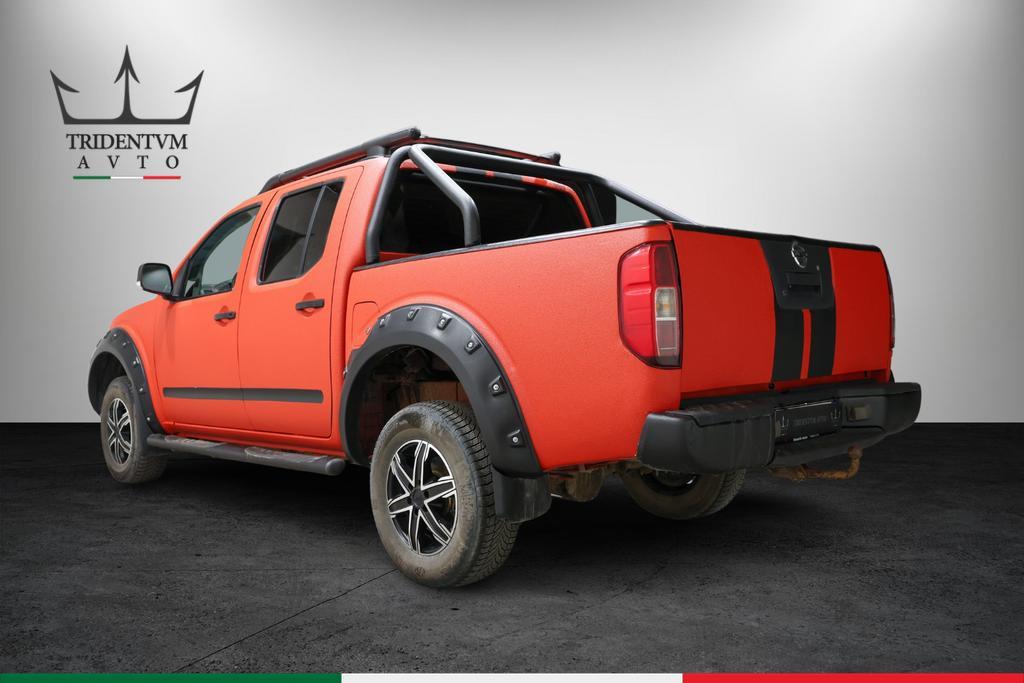 Nissan Navara 2.5 dci d.cab LE 174cv