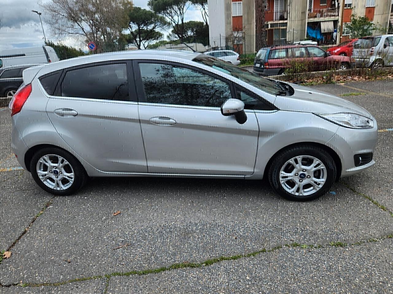 Ford Fiesta 1.5 TDCi 75CV 5 porte Titanium unipro garanzia permute finanziamenti