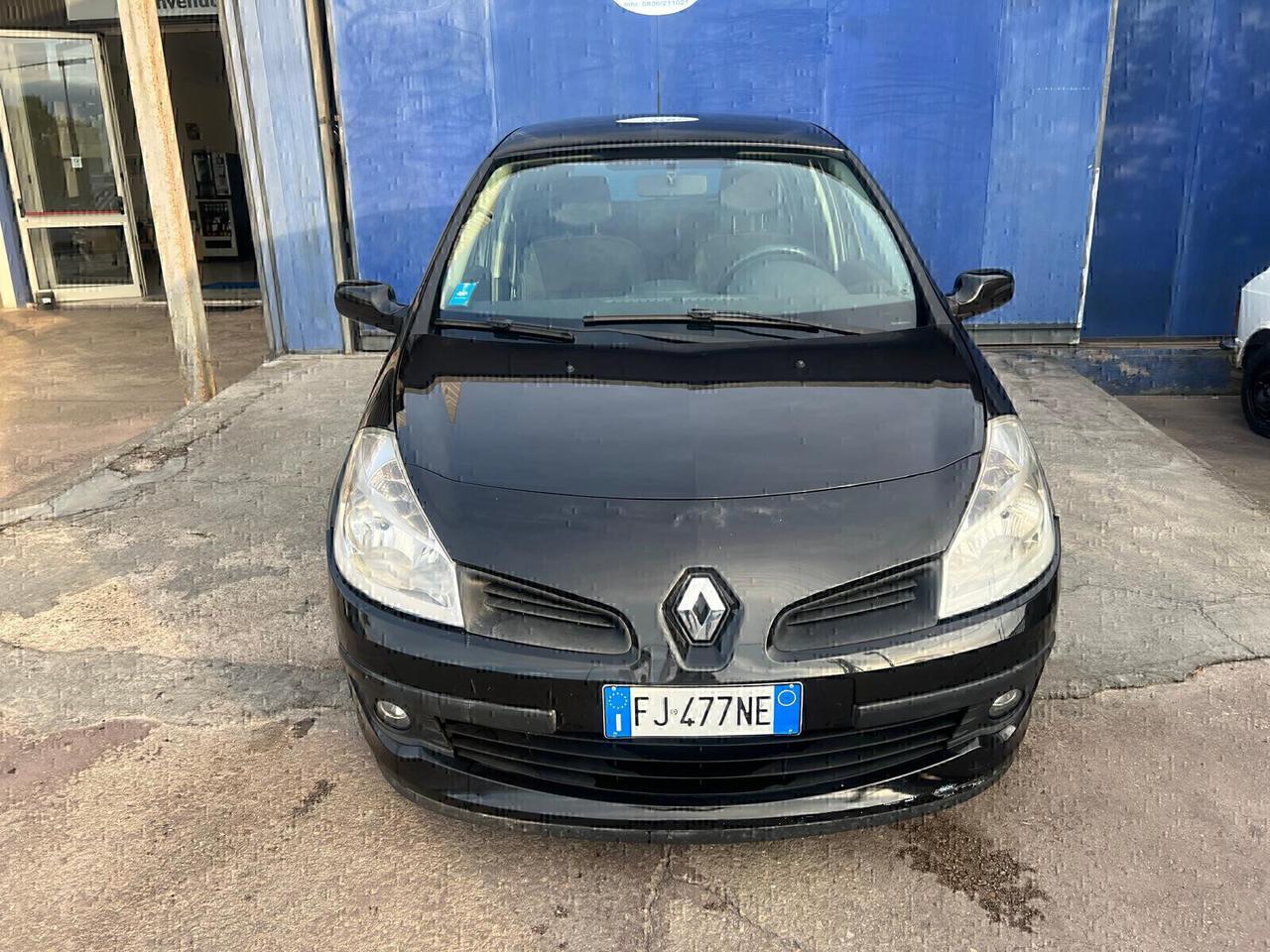 Renault Clio 1.2 16V 5 porte Le Iene