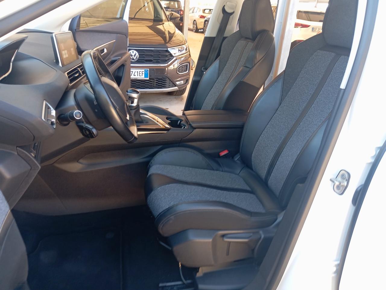 Peugeot 3008 BlueHDi 130 S&S EAT8 Allure
