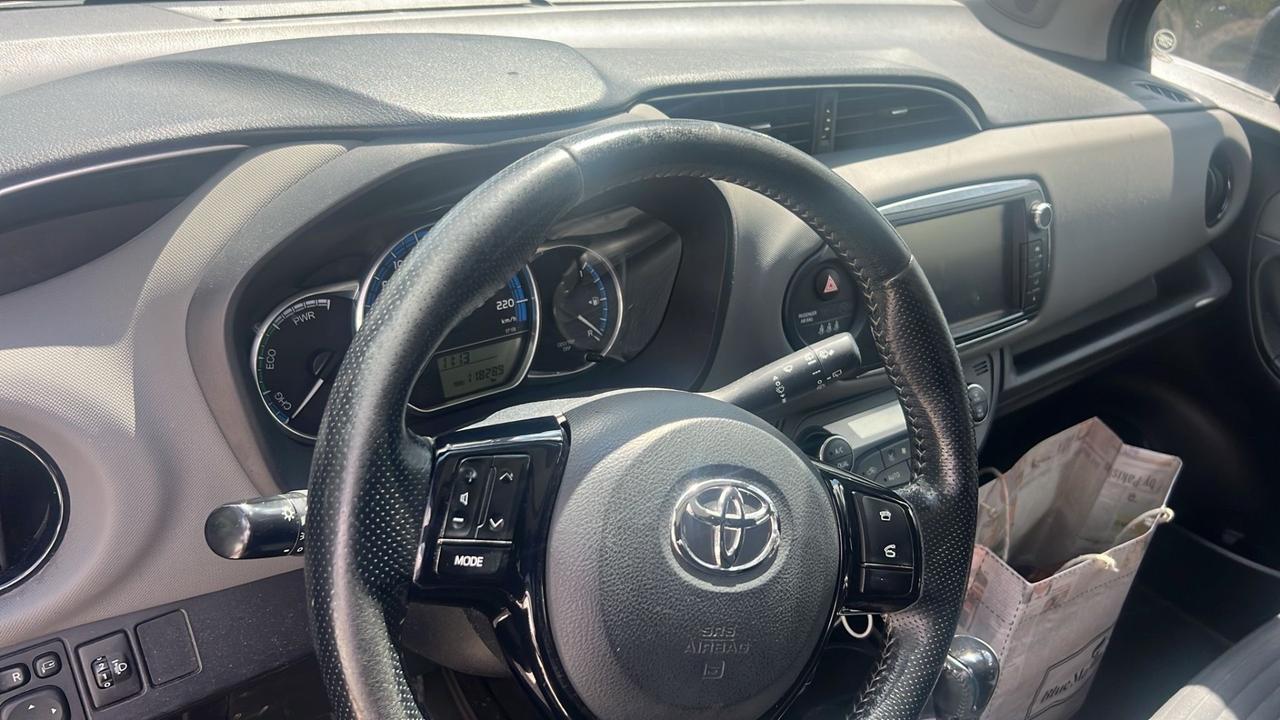 Toyota Yaris Hybrid