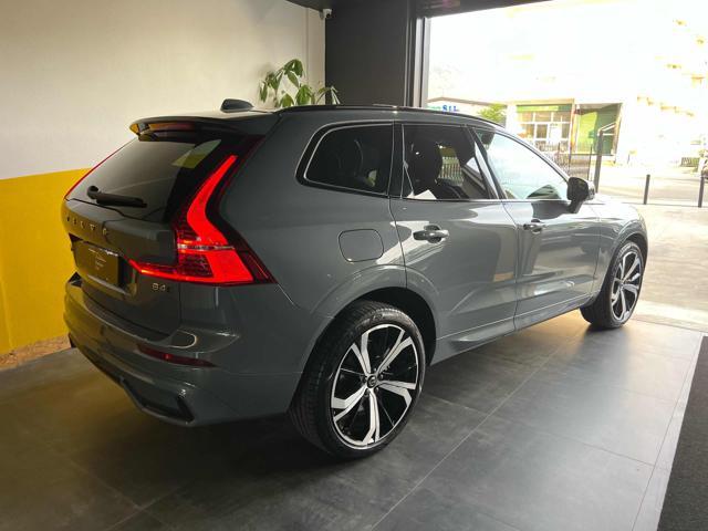 VOLVO XC60 2.0 B4 (d) R-design Dark Plus AWD