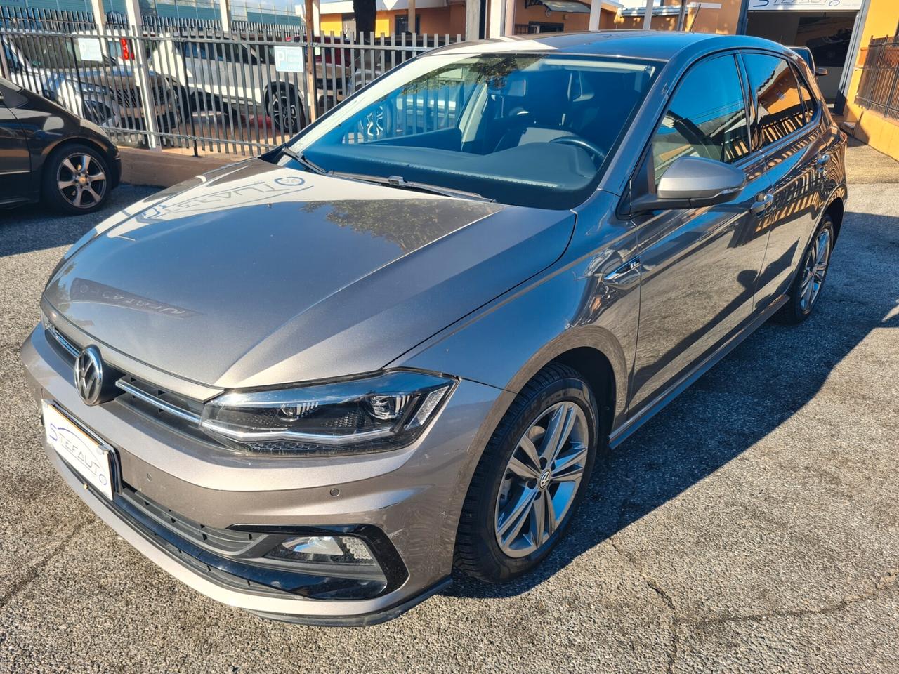 Volkswagen Polo 1.0 TSI 5p. R-Line *NEOPATENTATI*