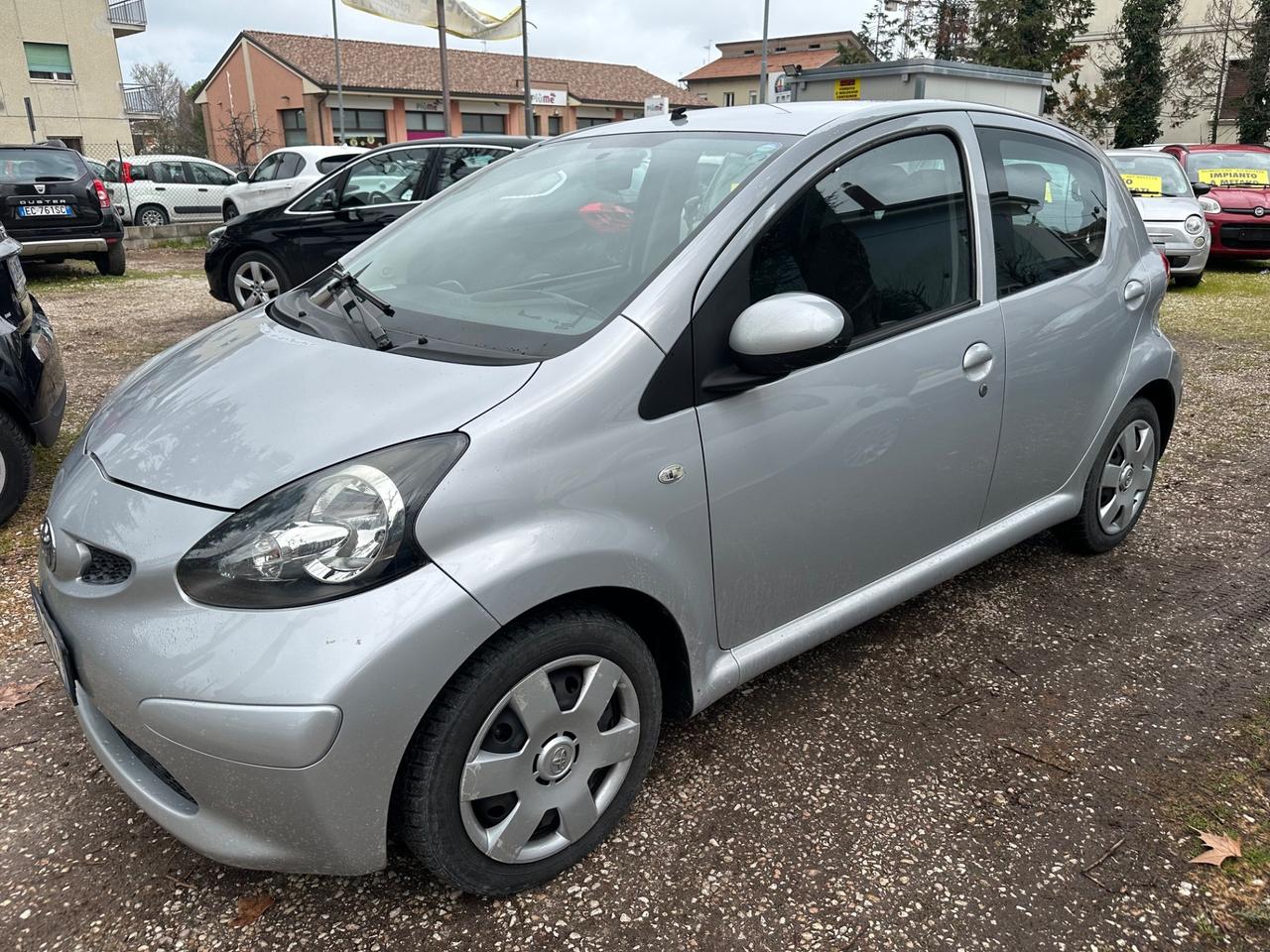 Toyota Aygo 1.0 12V VVT-i 5 porte Sol