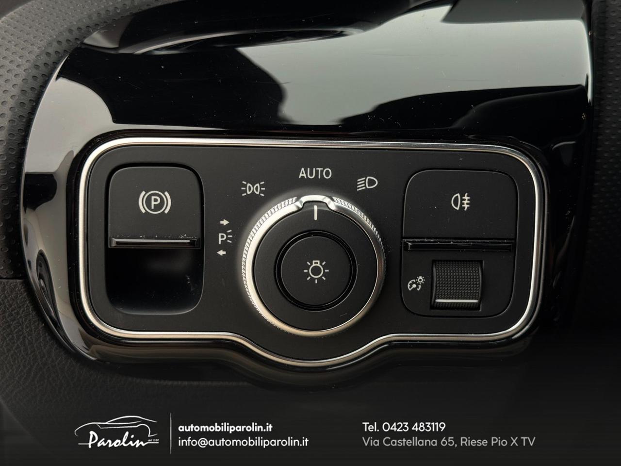 Mercedes CLA 200 Shooting Brake Premium auto AMG-CarPlay-Telecamera
