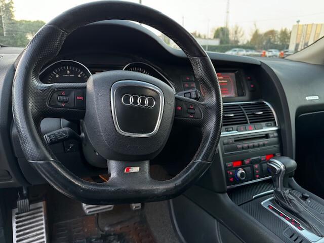 Audi Q7 3.0 V6 TDI 233CV quattro tiptronic