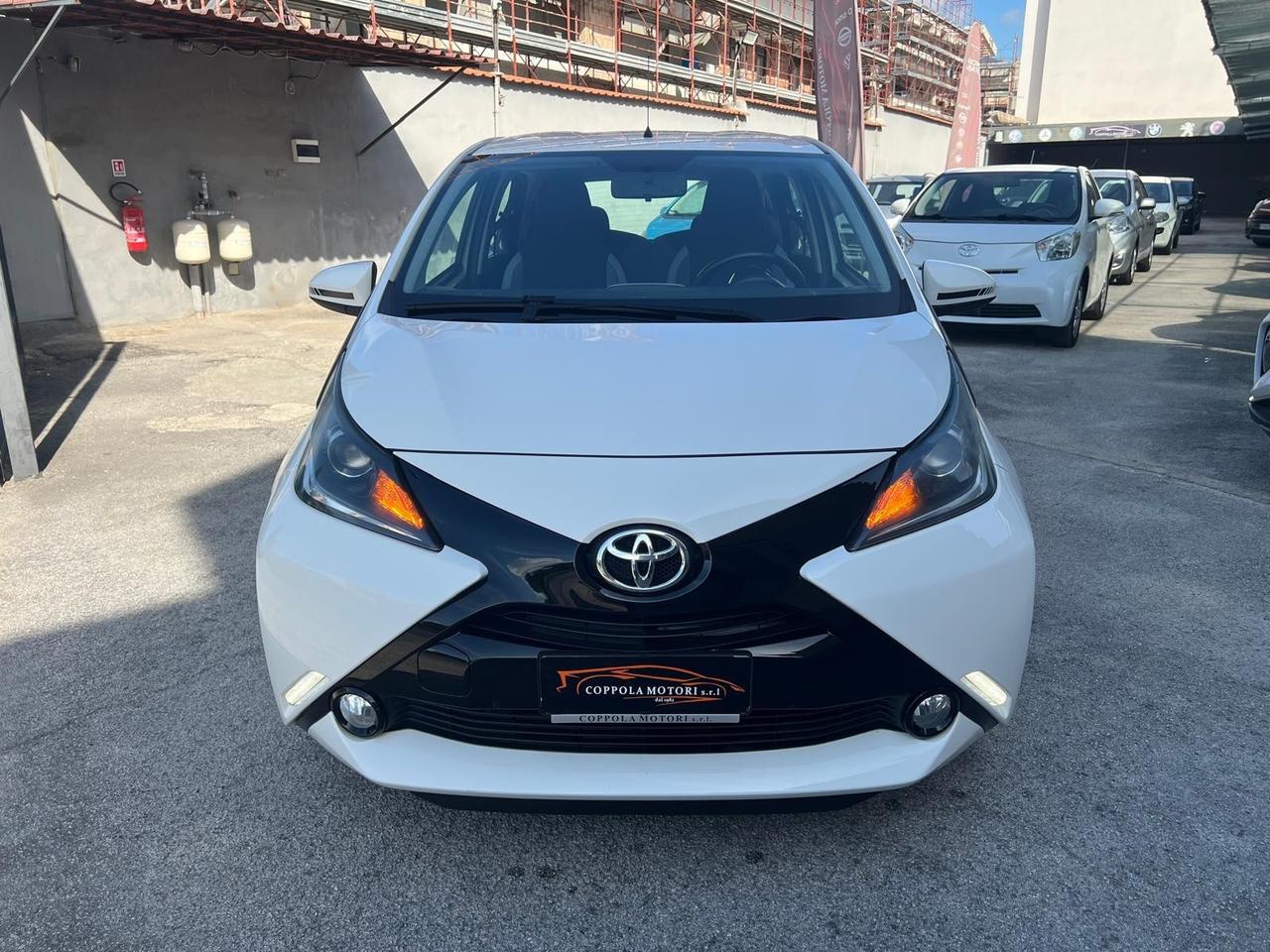 Toyota Aygo 5p 1.0 x-pure Bluetooth/Kamera