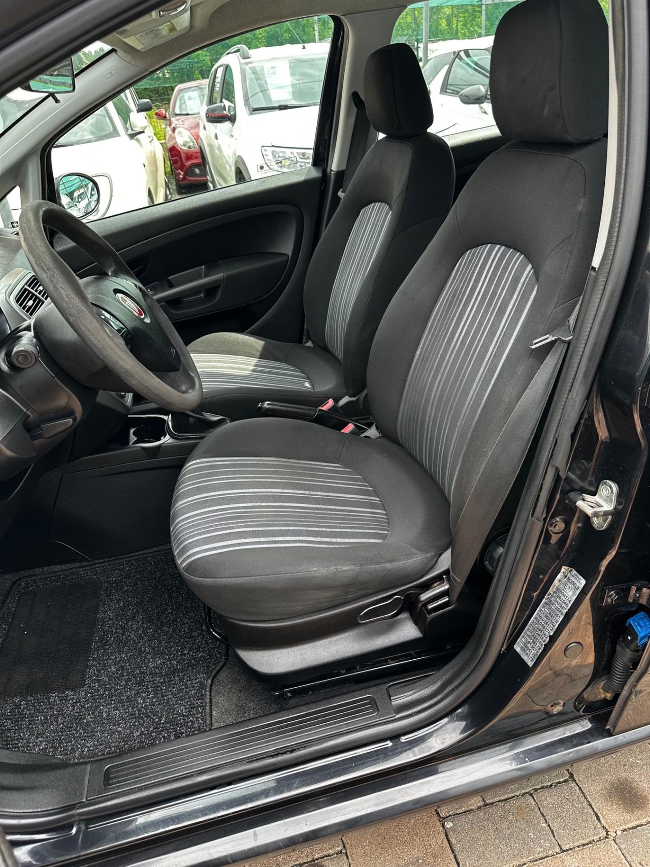 Fiat Punto 1.3 MJT II 75 CV 5 porte Lounge