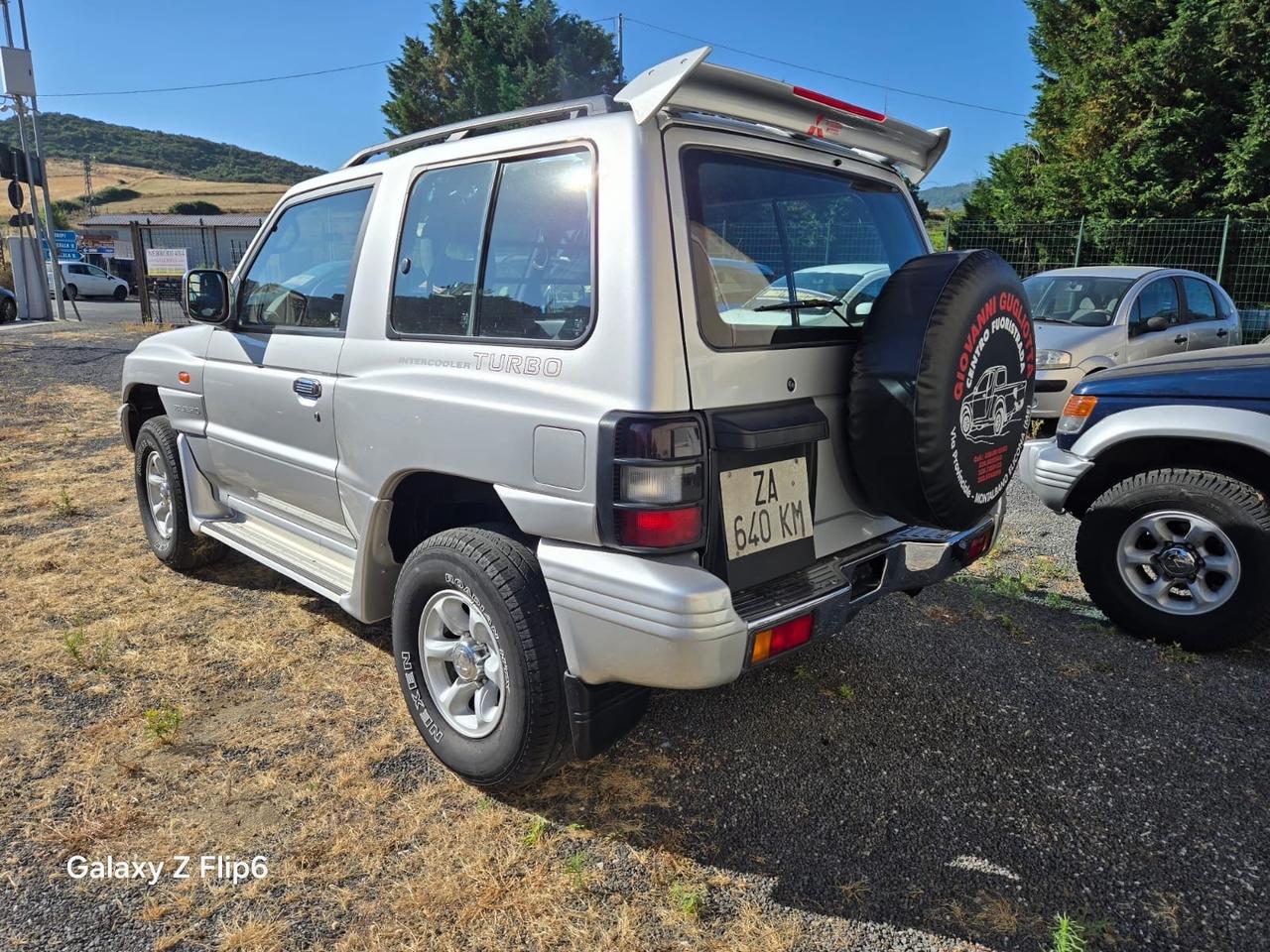 Mitsubishi Pajero 2.5 TDI MT GLS Target Autocarro