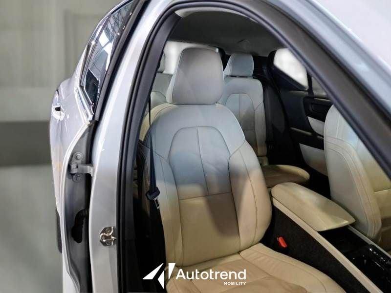 Volvo XC40 Recharge T4 129+14 CV Recharge Plug-In Hybrid Inscription