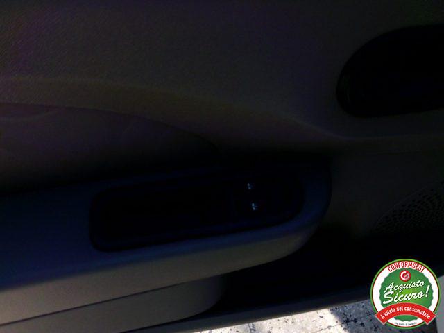 RENAULT Twingo 1.2 8V Sport & Sound