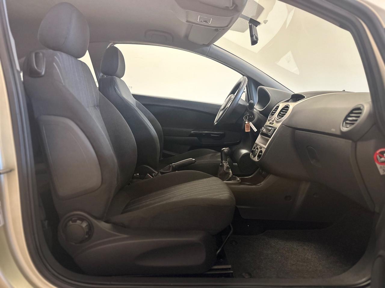 Opel Corsa 1.0 12V 3 porte Enjoy NEOPATENTATI
