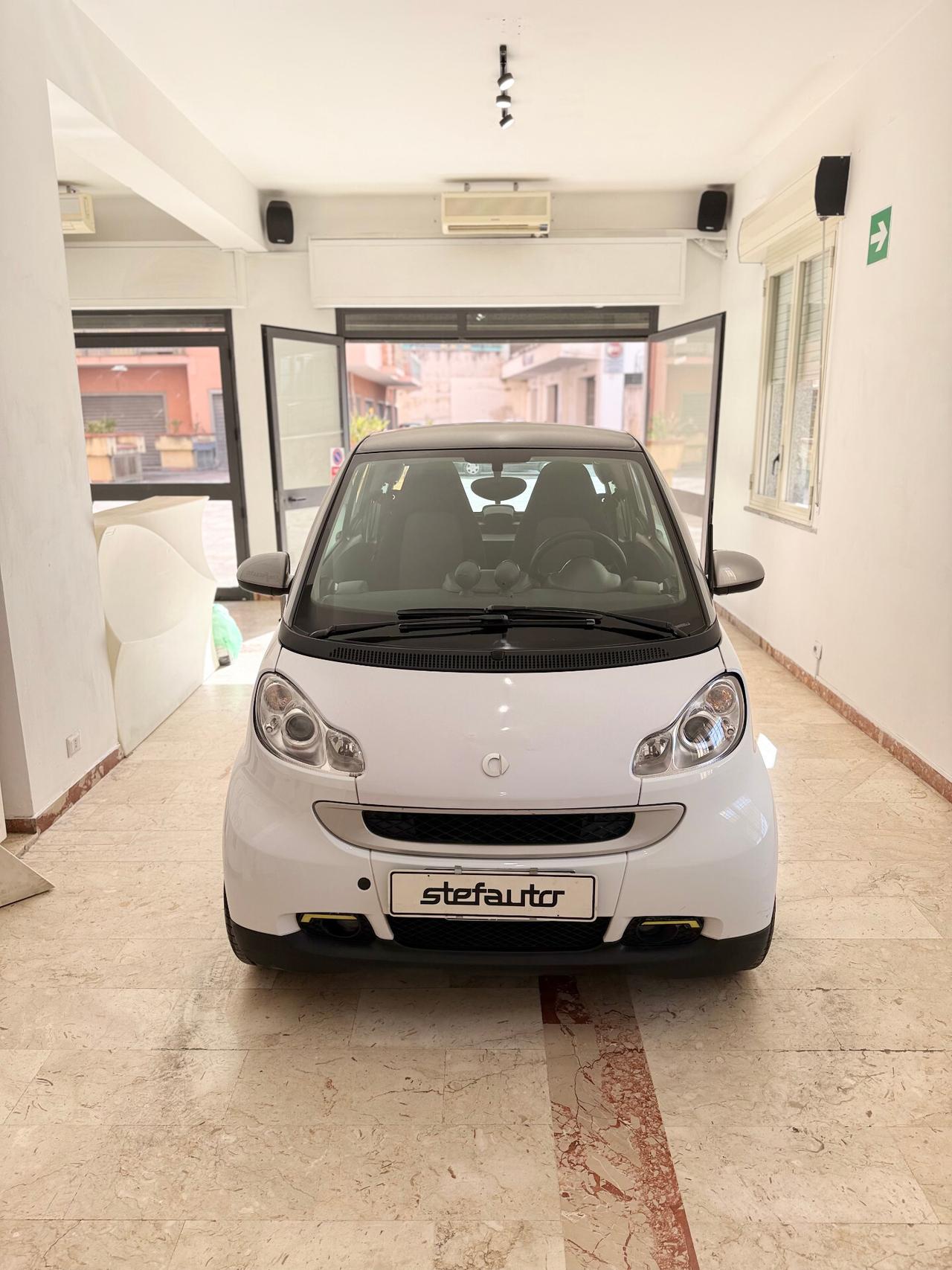 Smart ForTwo 1000 62 kW coupé passion