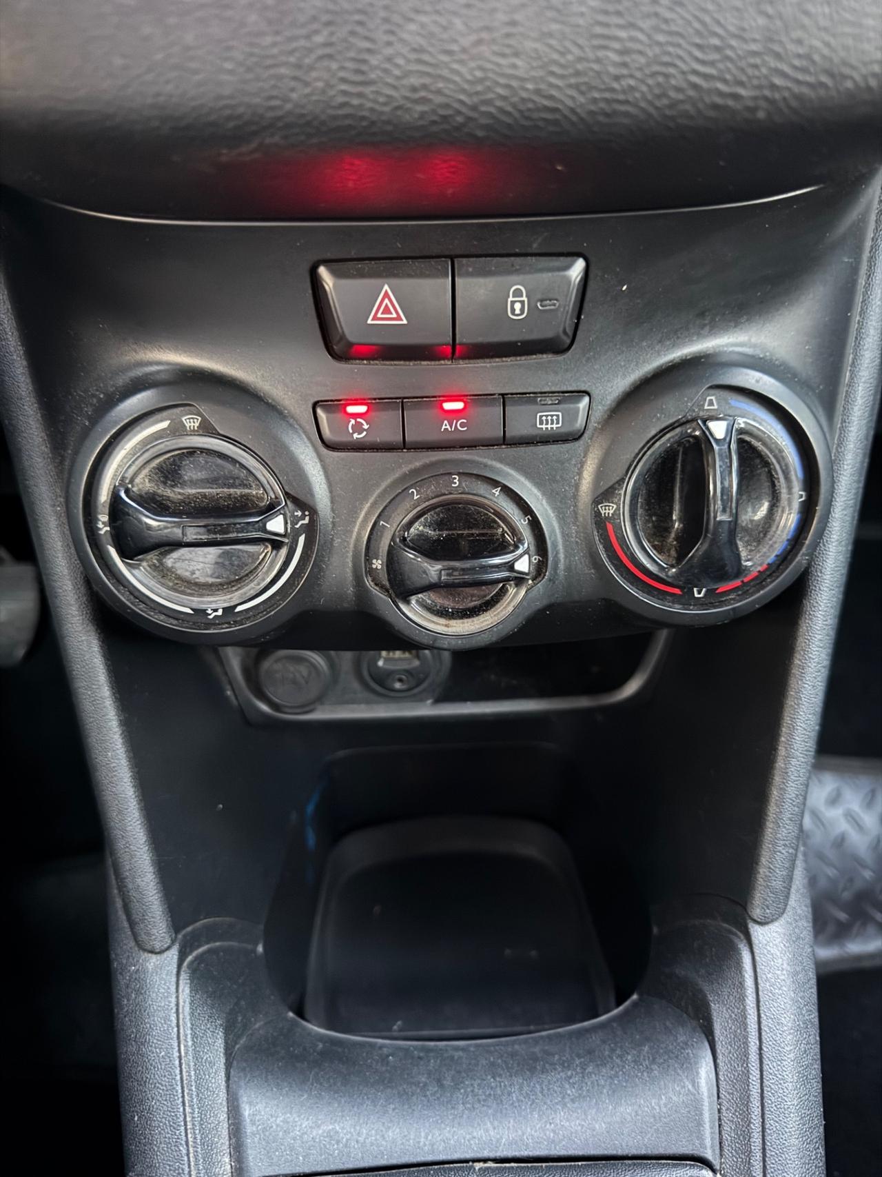 Peugeot 208 1.4 HDi LEGGI DESCRIZIONE