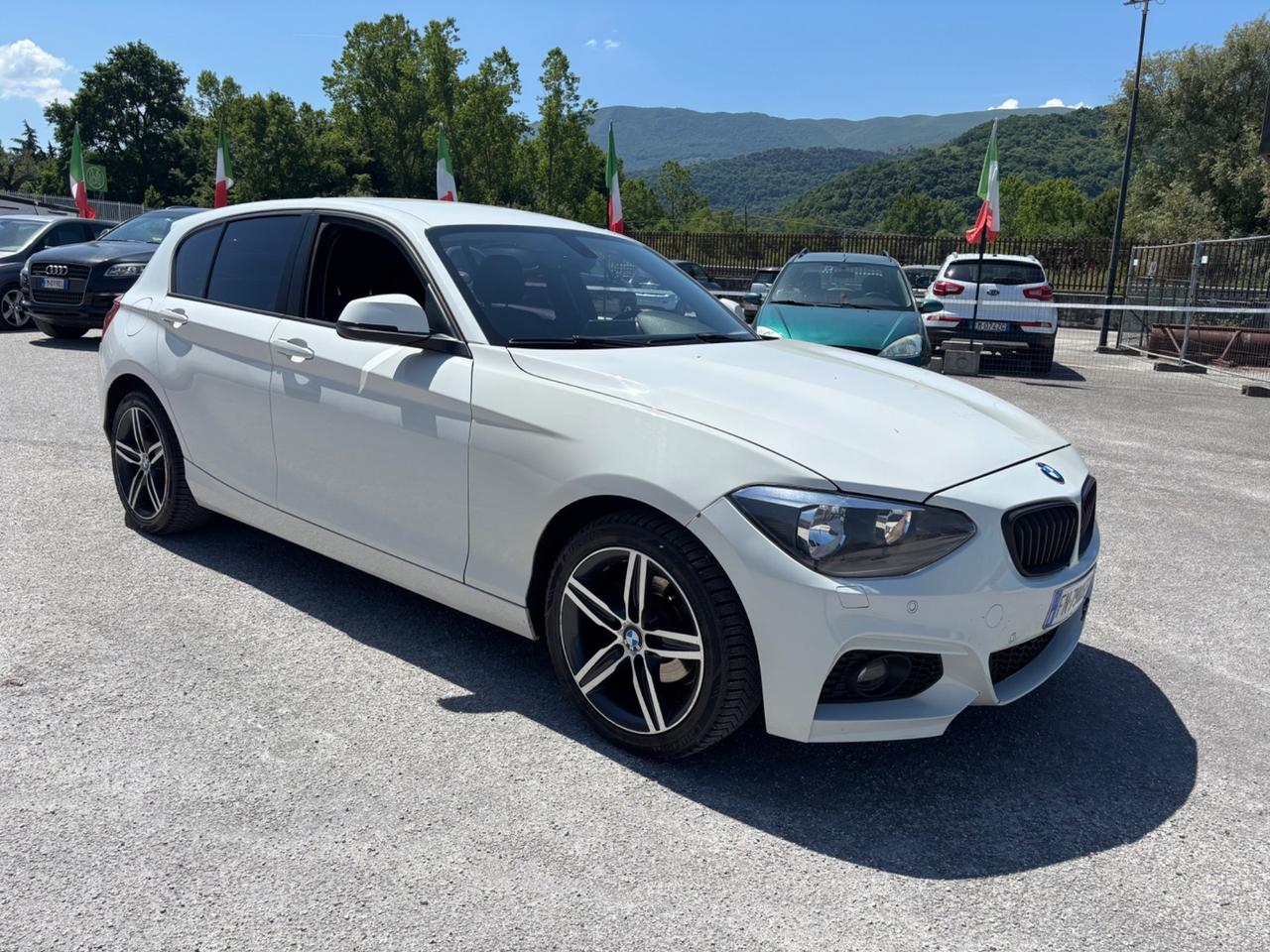 Bmw 118 118d 5p. Msport