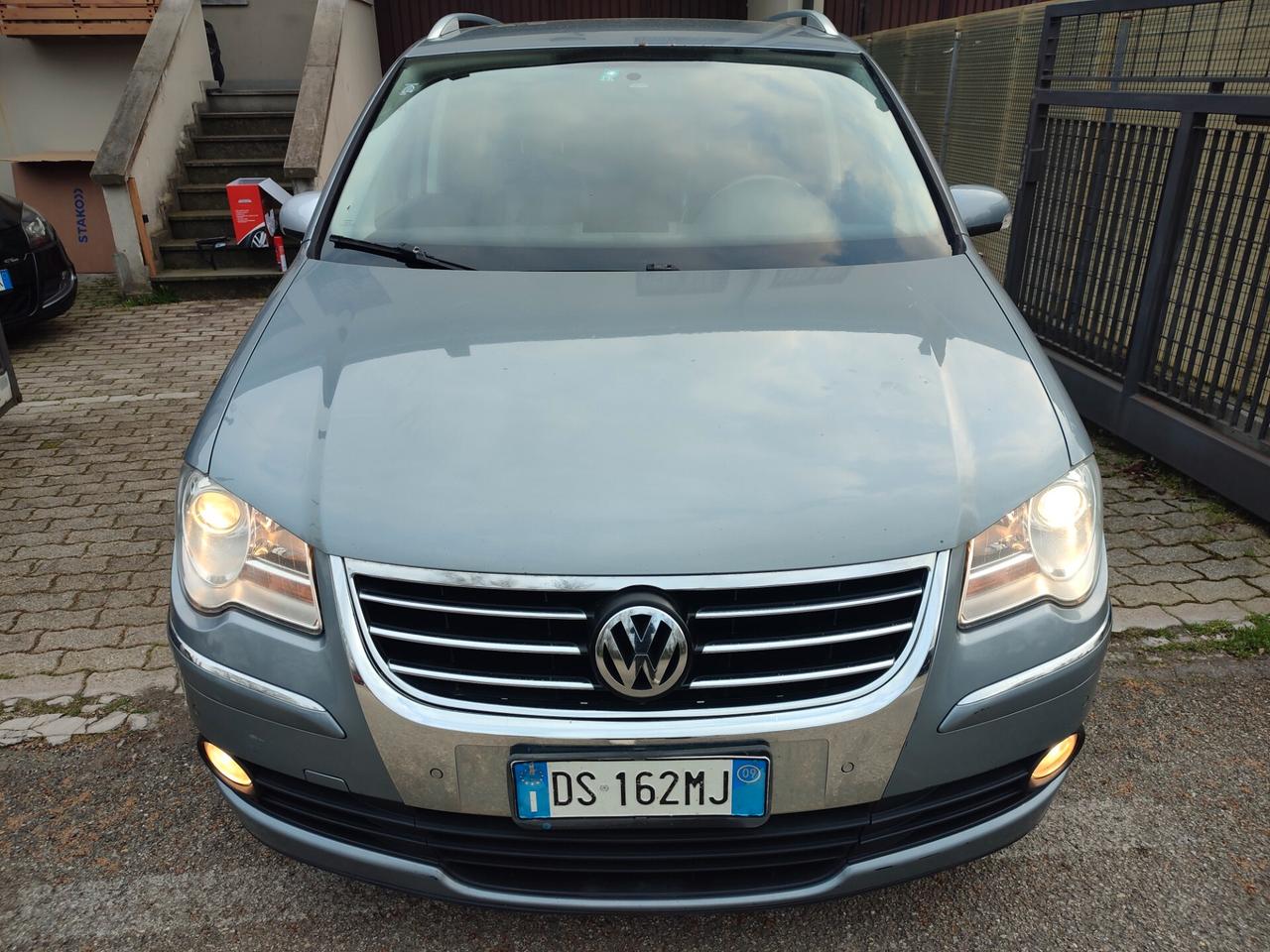 VOLKSWAGEN TOURAN 2009 2.0DIESEL 7POSTI FULL OPT.