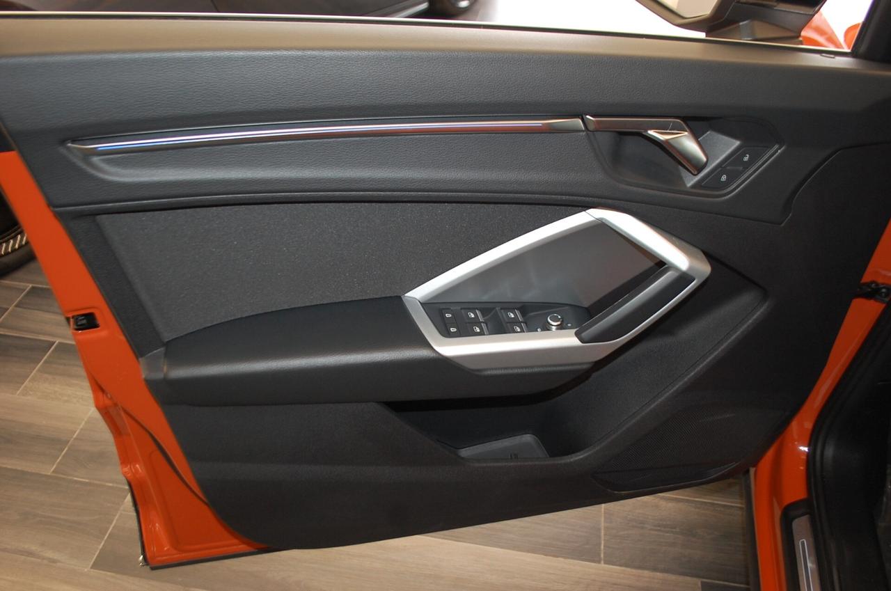 Audi Q3 Sportback 35 2.0 tdi 150CV S line edition quattro