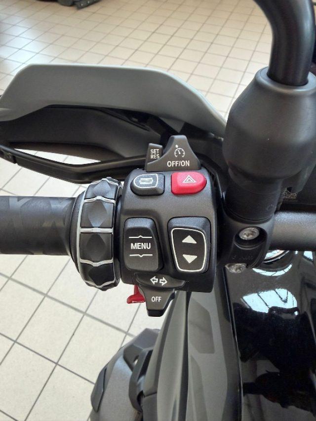 BMW R 1300 GS TRIPLE BLACK