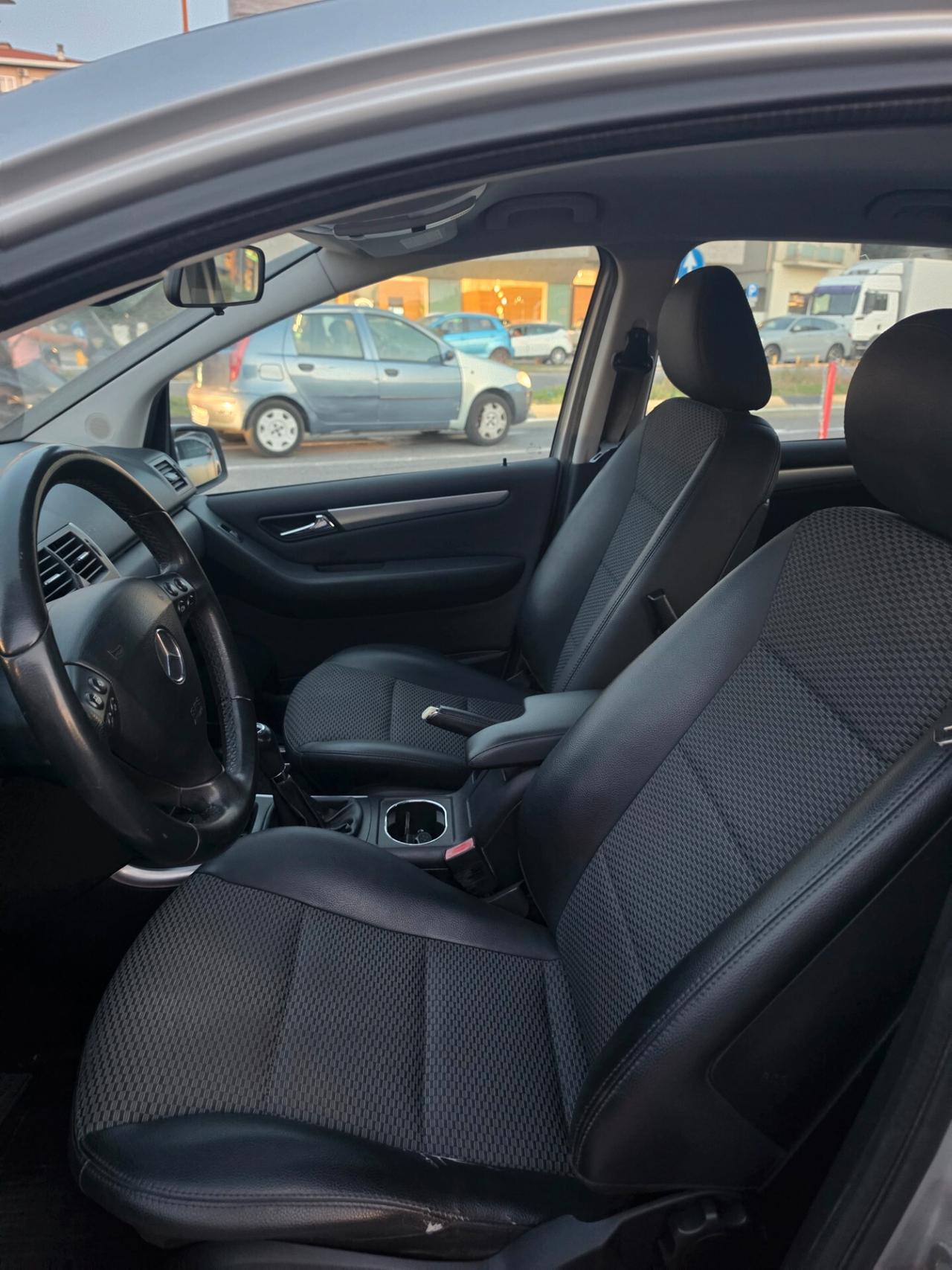 Mercedes-benz A 160 BlueEFFICIENCY Special Edition