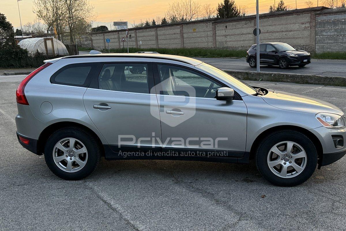 VOLVO XC60 2.4 D 163 CV AWD Geartronic Momentum