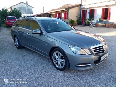 Mercedes-benz E 250 4 MATIC CDI BlueEFFICIENCY Avantgarde