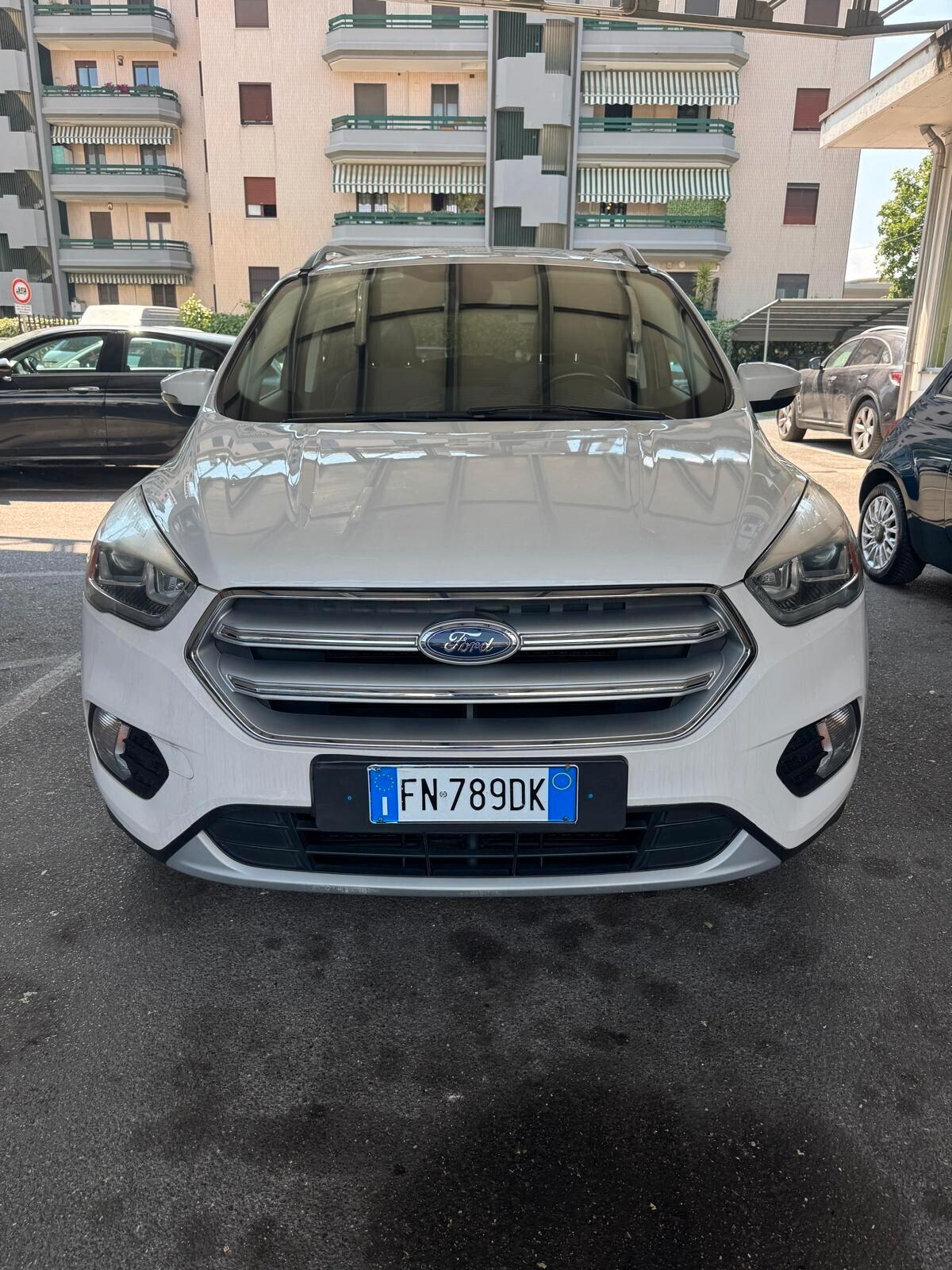 Ford Kuga 2.0 TDCI 150 CV S&S 4WD Powershift Business