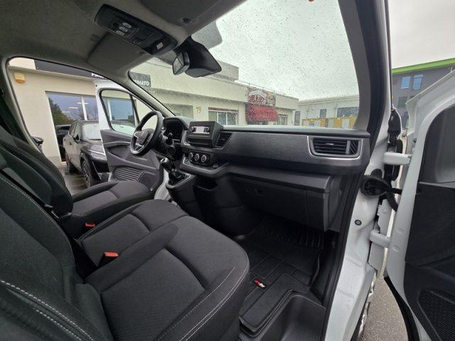 RENAULT Trafic 150CV PL-TN 9 POSTI IVA ESPOSTA - GANCIO TRAINO