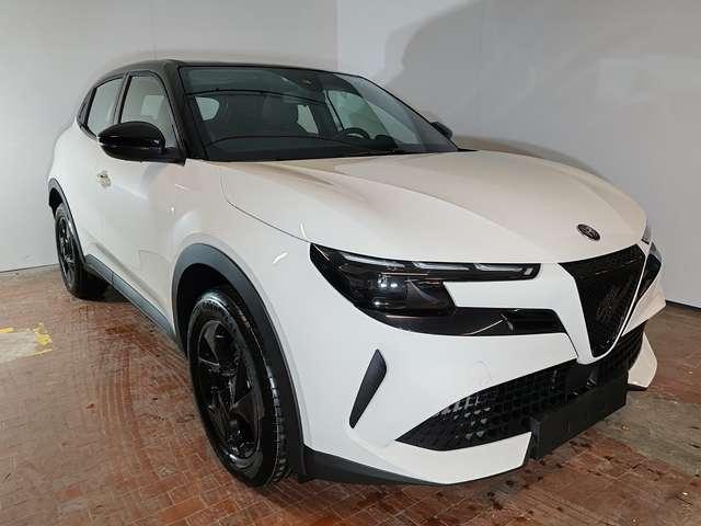 Alfa Romeo Junior 1.2 Hybrid 48V 145cv Edct6