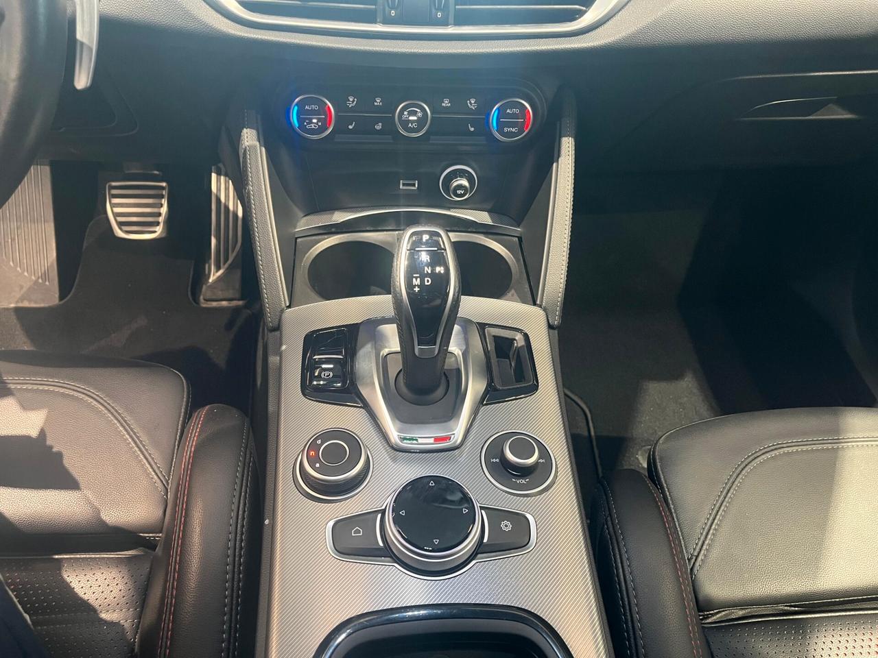 Alfa Romeo Stelvio 2.2 Turbodiesel 210 CV AT8 Q4 Veloce