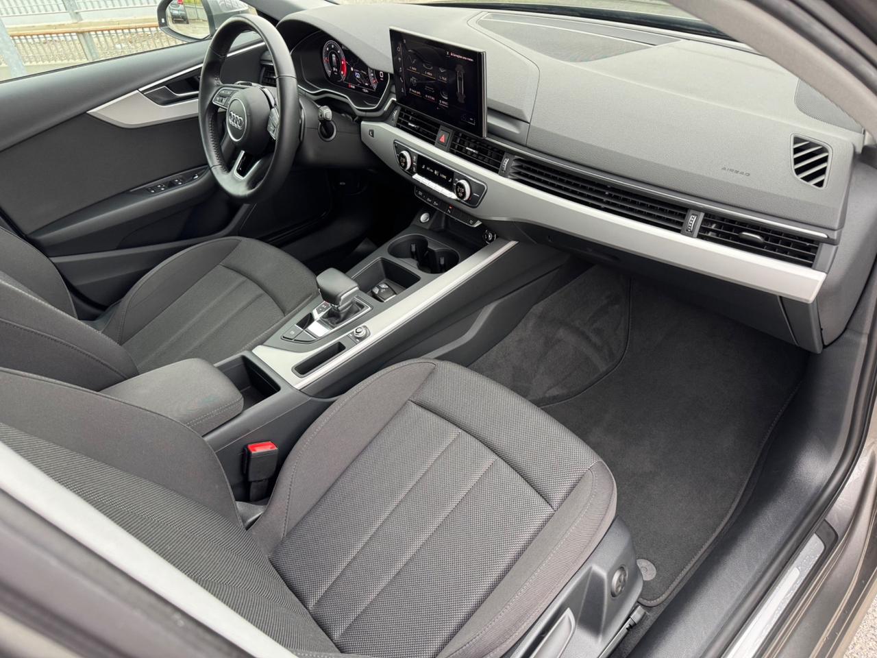 Audi A4 Avant 35 TDI/163 CV S tronic Business Advanced