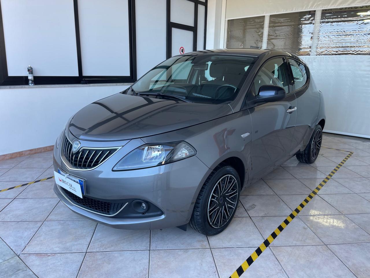 Lancia Ypsilon 1.0 5 porte Hybrid Gold NO VINCOLO DI FINANZIAMENTO