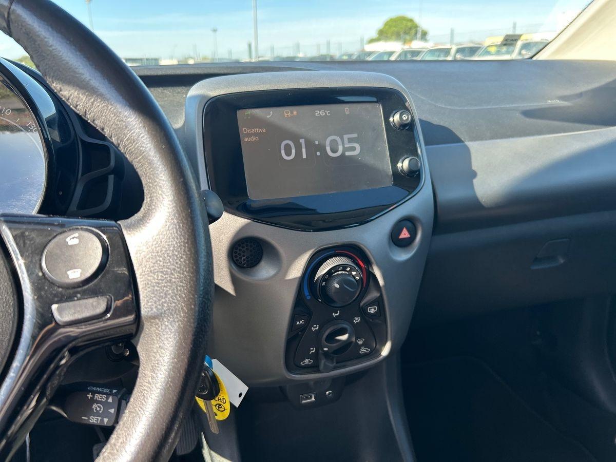 TOYOTA Aygo II 2018 5p - Aygo 5p 1.0 x-business 72cv