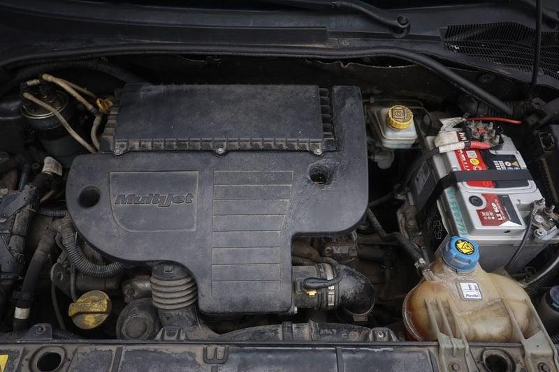 FIAT Grande Punto FIAT Grande Punto 5p 1.3 mjt 16v Active c/clima 75cv 55KW ANNO 2008