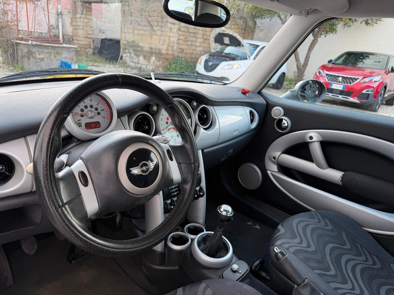 Mini 1.4 tdi One D de luxe-07/2004