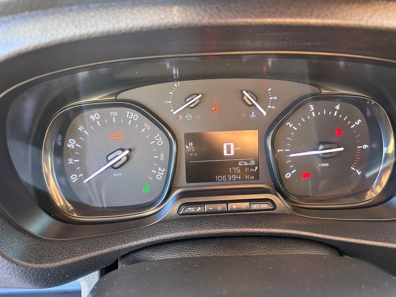 Peugeot Expert BlueHDi 1.5HDI 120CV IVA ESPOSTA