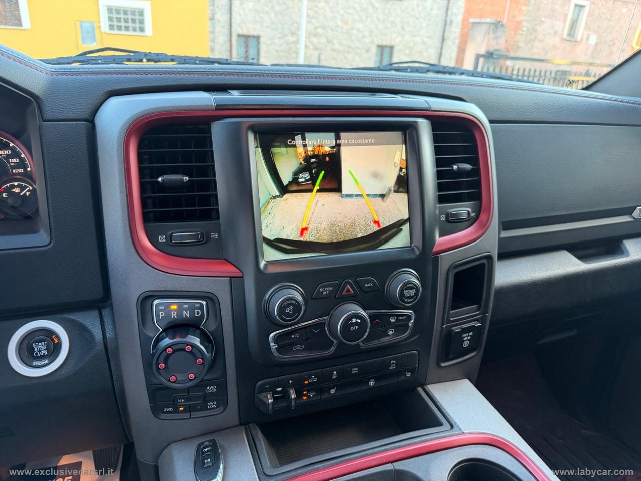 DODGE RAM 1500 5.7 V8 Crew Cab MB LaRamie 401cv at8 GPL AUTOCARRO