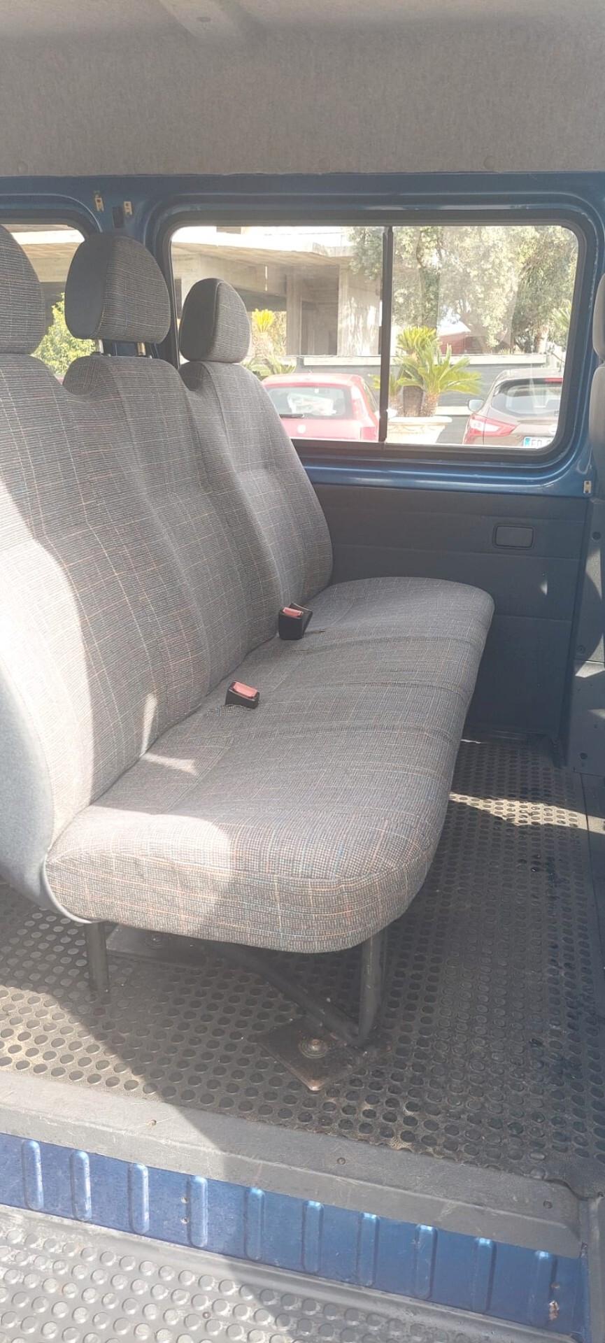 Ford Transit Connect 8 posti