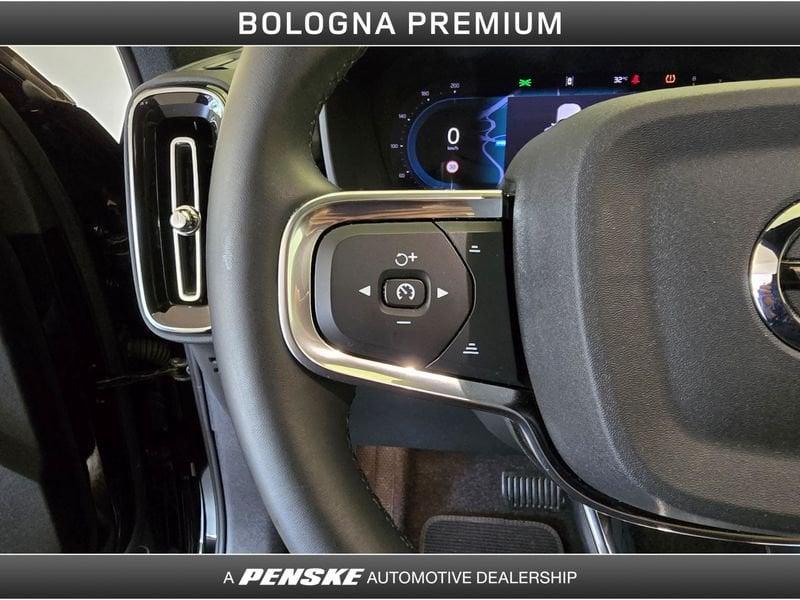 Volvo XC40 B3 automatico Ultra Black Edition