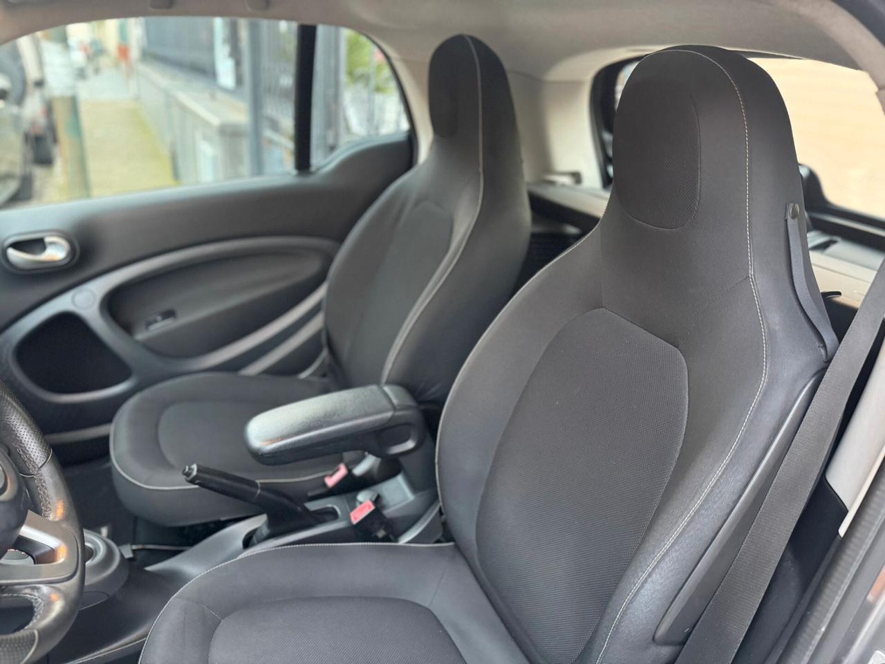 SMART fortwo fortwo 70 1.0 twinamic BRABUS Style