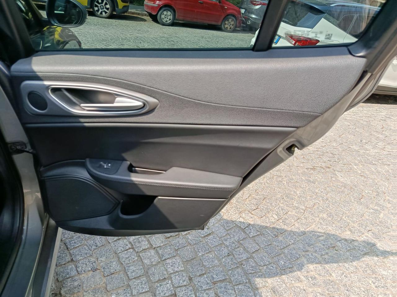 Alfa Romeo Giulia Veloce 2.0 Turbo #10509