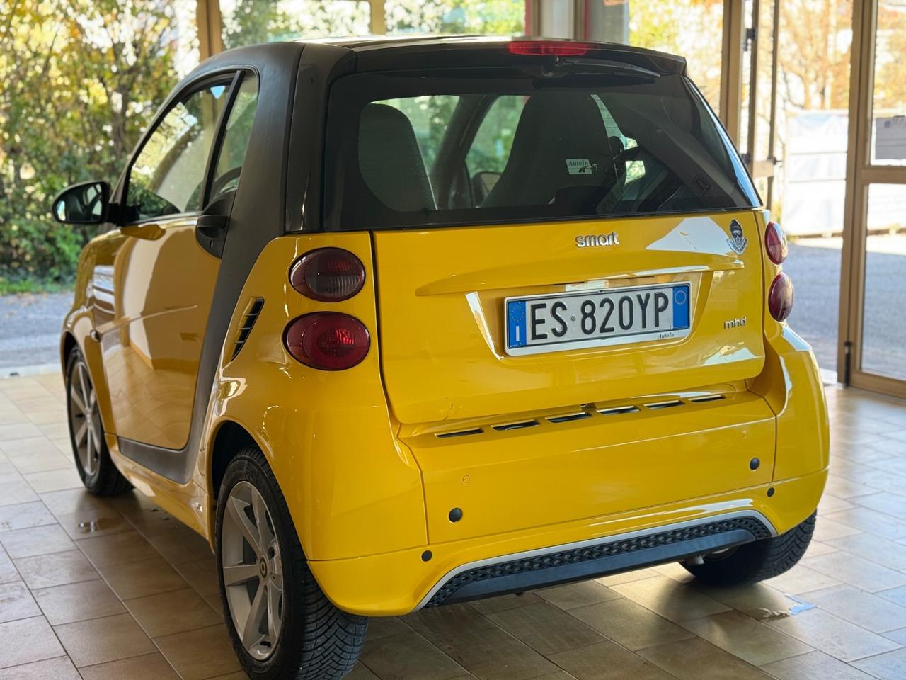 Smart ForTwo 1000 52 kW MHD coupé passion