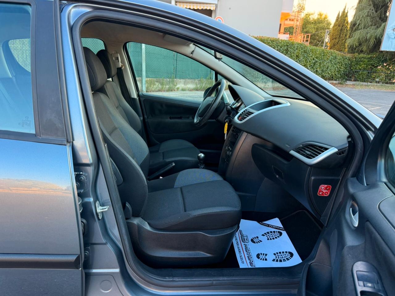 Peugeot 207 GARANZIA 12 MESI