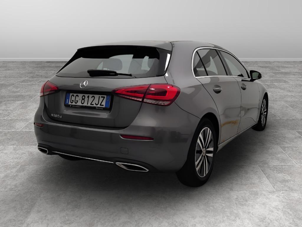 Mercedes-Benz Classe A - W177 2018 - A 180 d Sport auto