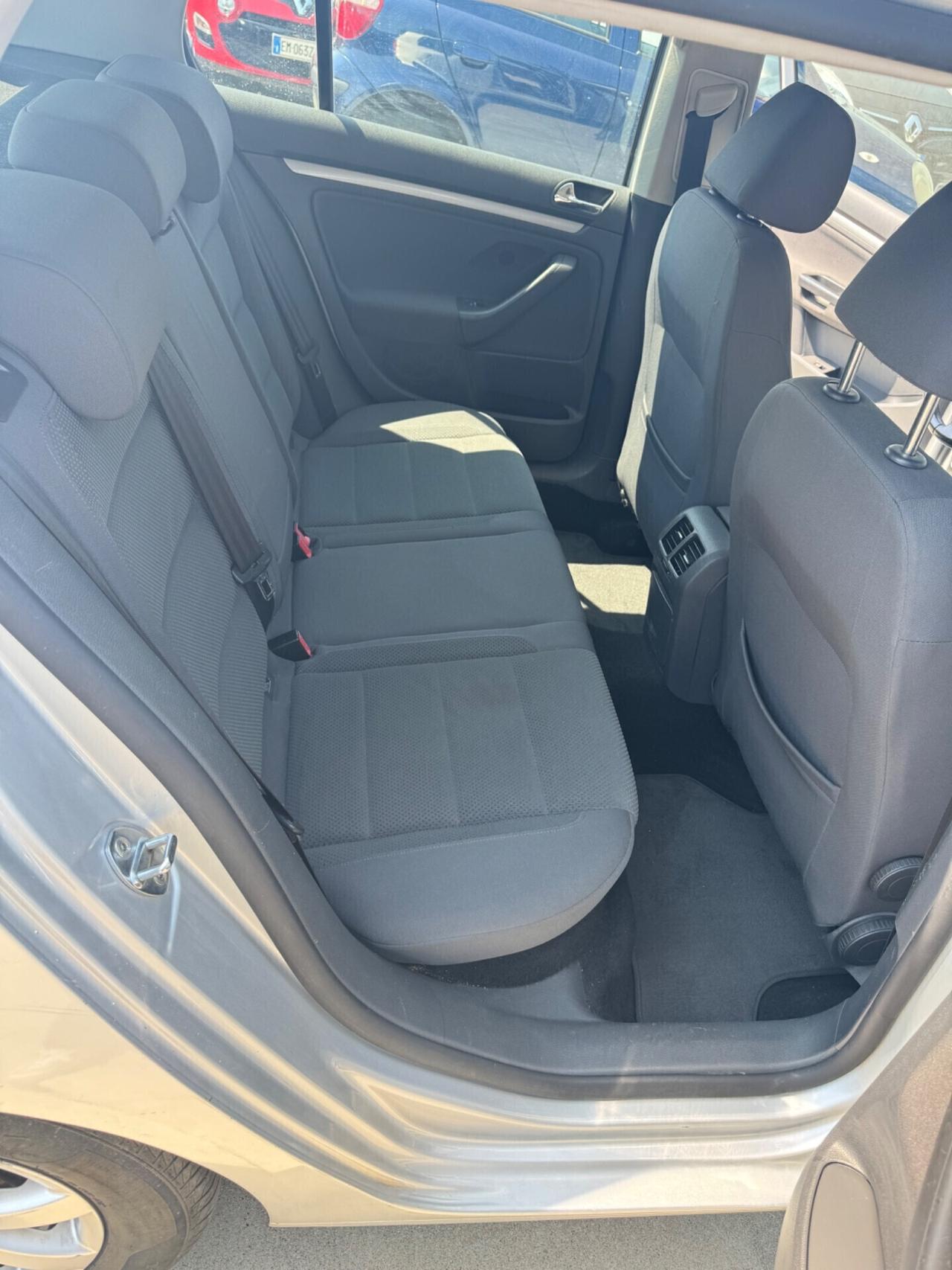 Volkswagen Golf 1.6 5p. United benzina