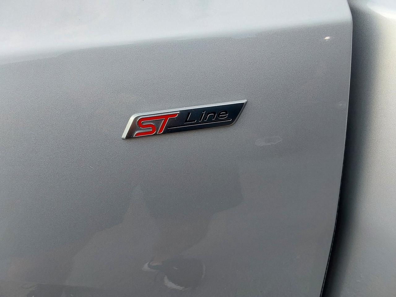 Ford Focus 1.5 120 CV SW ST-Line Super Accessoriata Cambio Manuale.