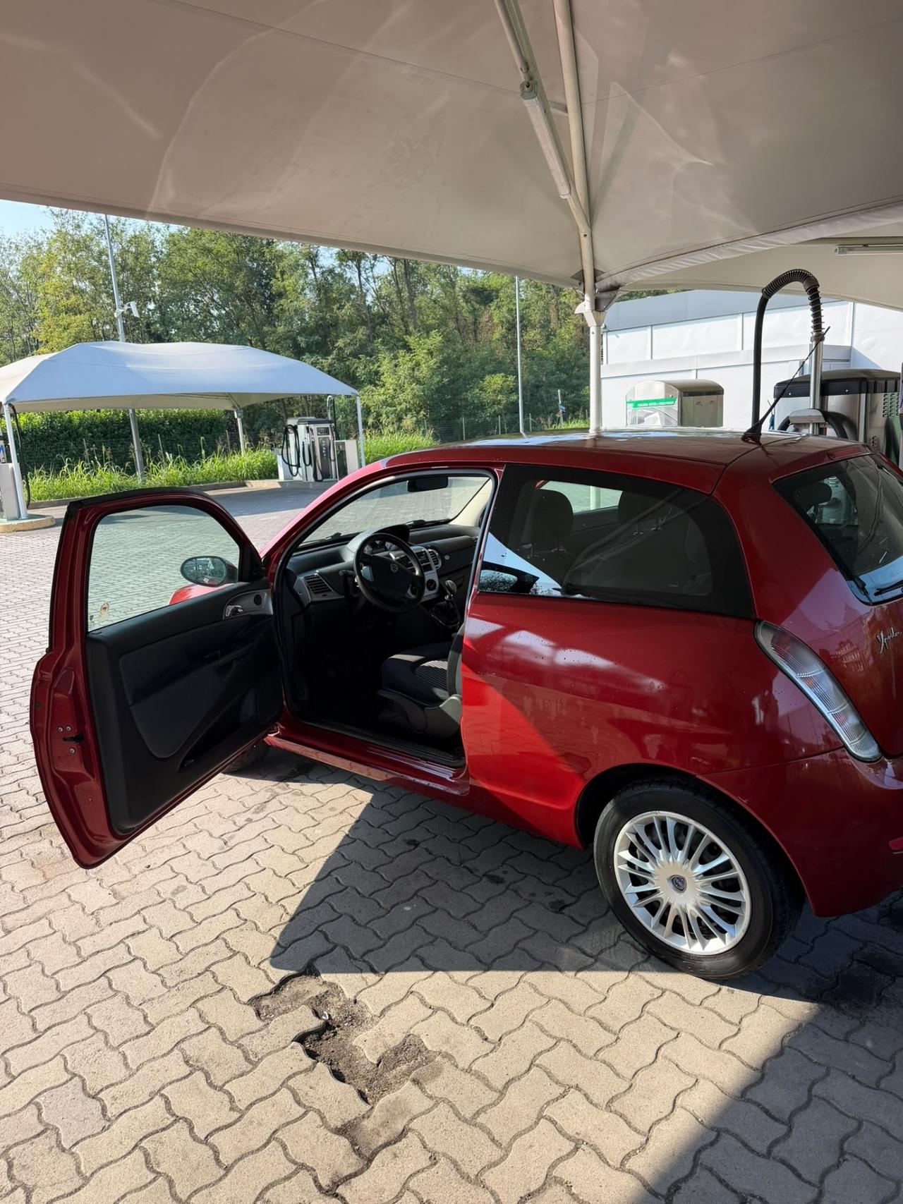 Lancia Ypsilon 1.2 Argento