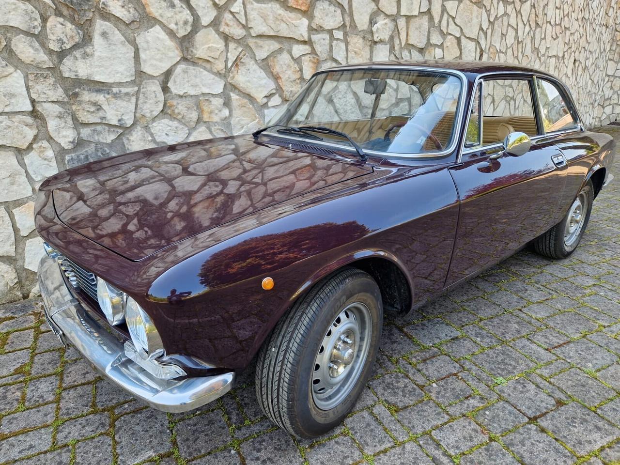 Alfa Romeo GT 1300