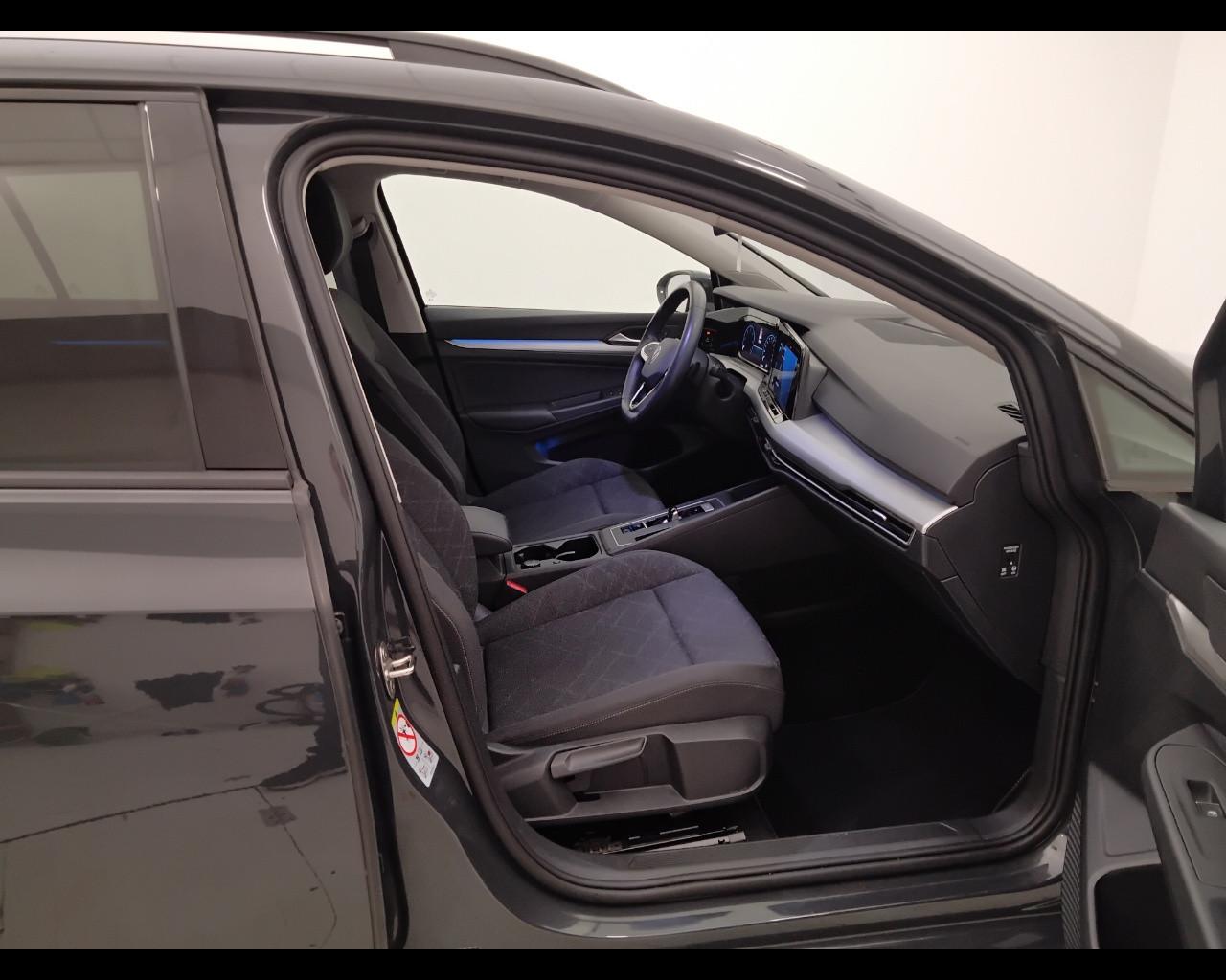 VOLKSWAGEN Golf VIII 2020 Variant - Golf Variant 2.0 tdi Life 115cv dsg