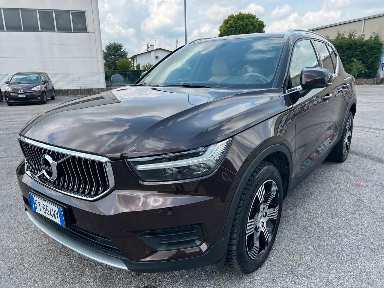 Volvo XC40 D3 Inscription * AUTOCARRO N1