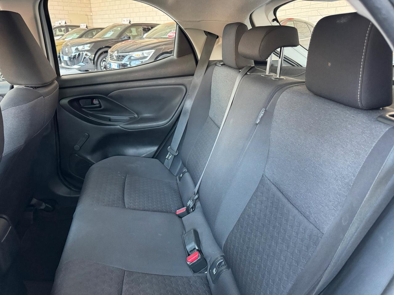 Toyota Yaris 1.5 Hybrid 5 porte Business